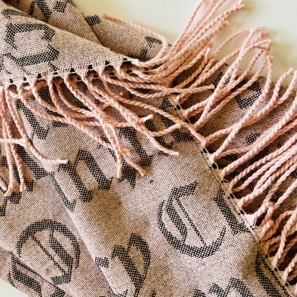 JUICY COUTURE Women's Blanket Scarf/Wrap  NWT Size OSFM - Picture 4 of 7